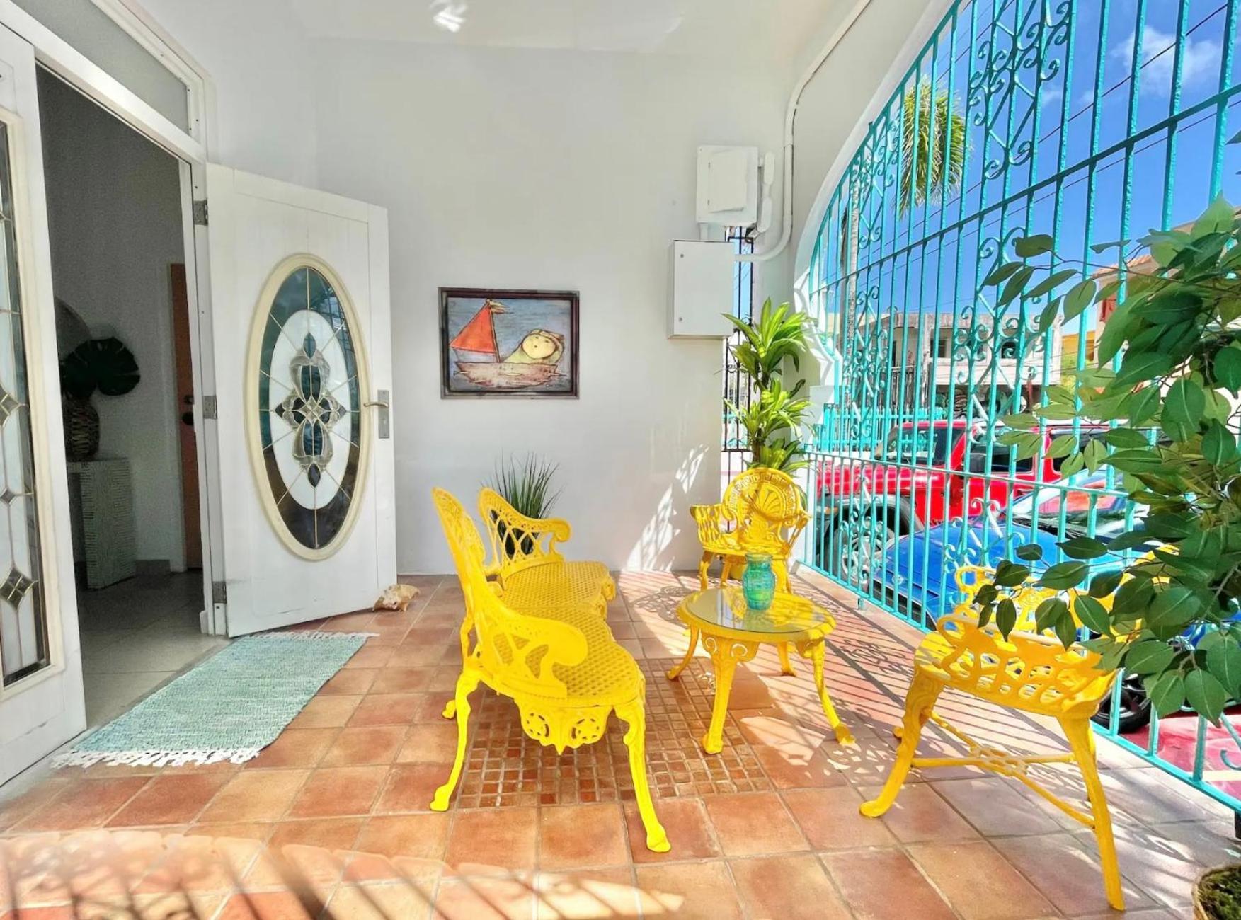 Oasis Hostal