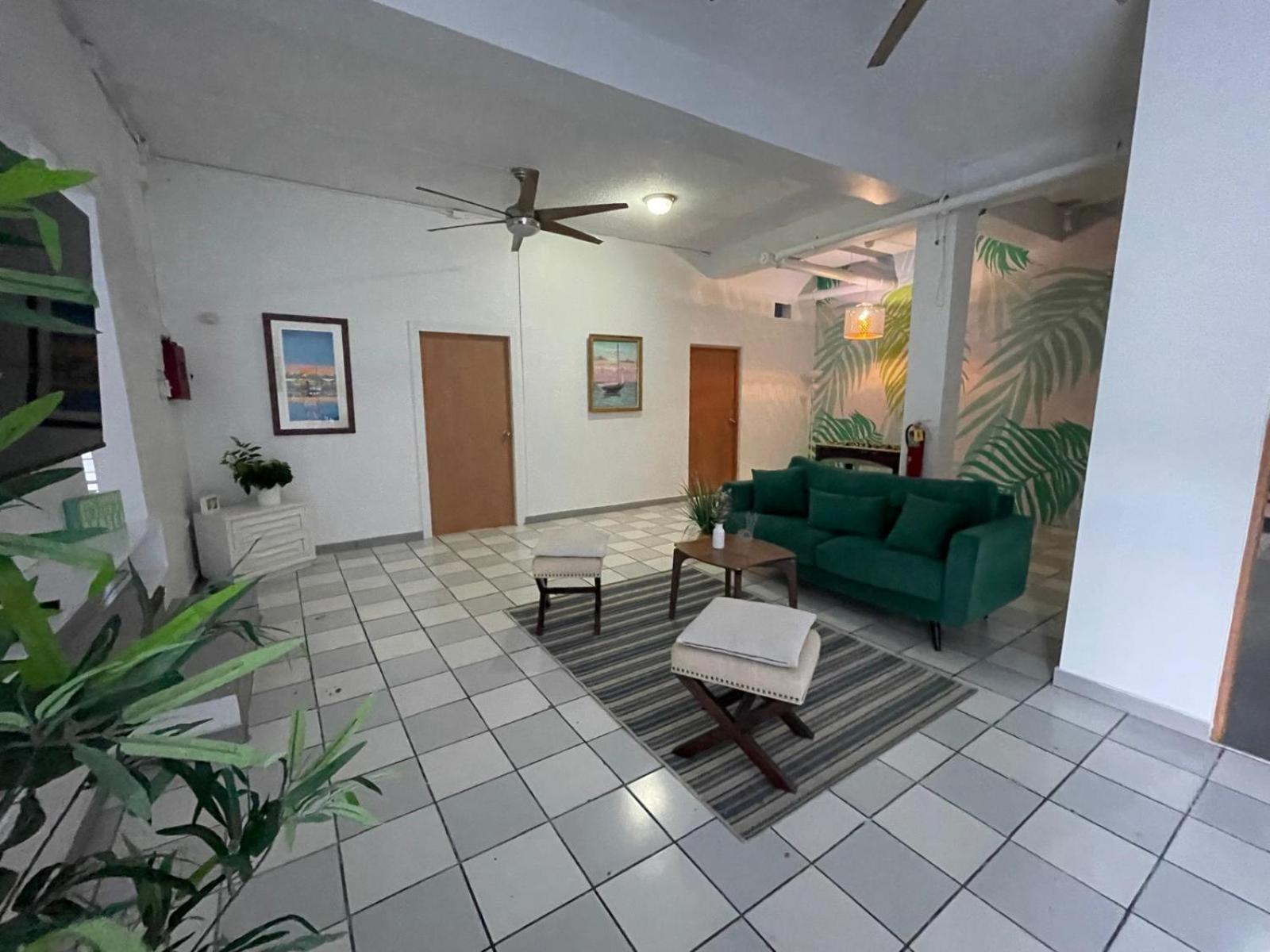 Oasis Hostal San Juan