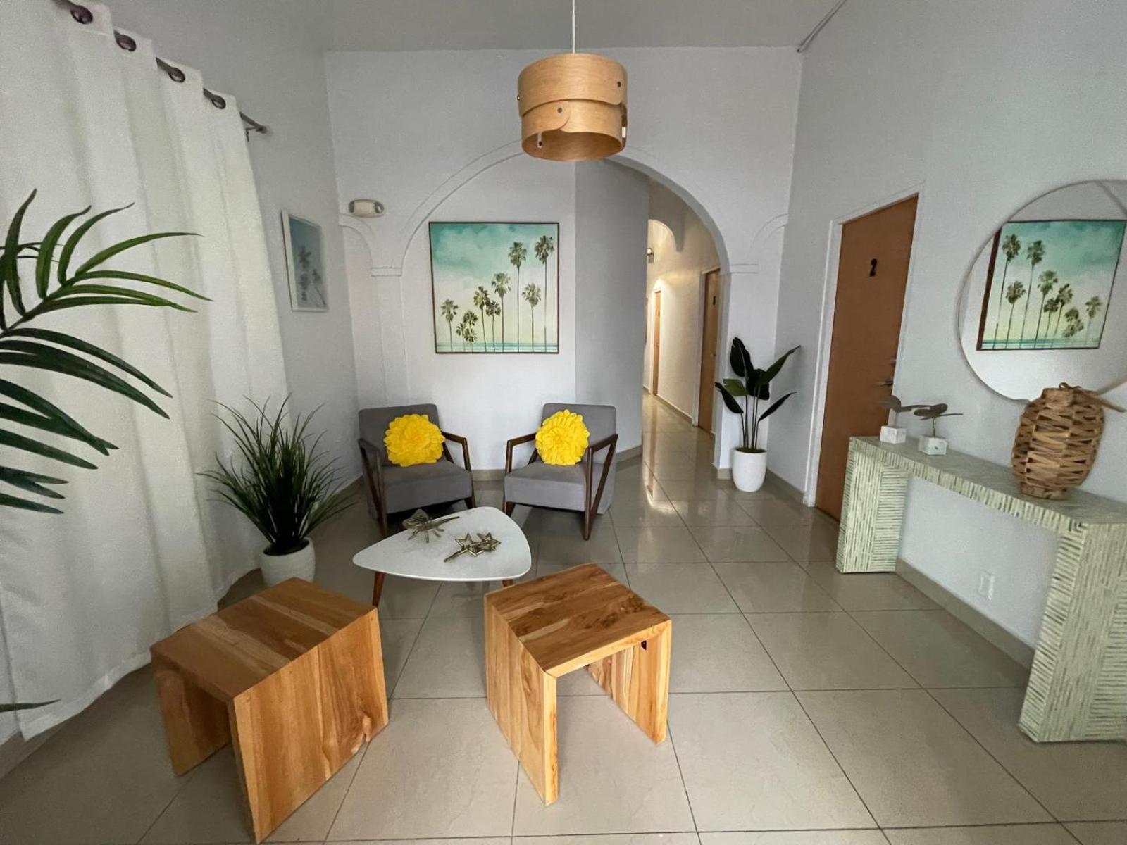 Hostal Oasis San Juan